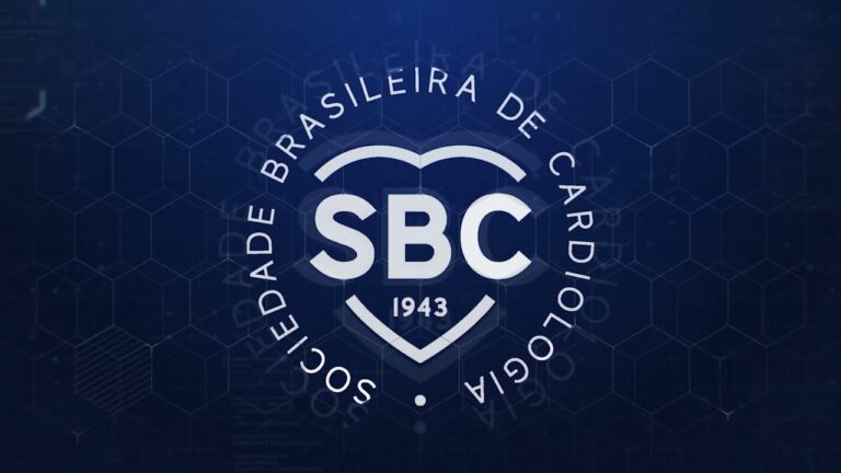 Associação entre escores clínicos e complexidade