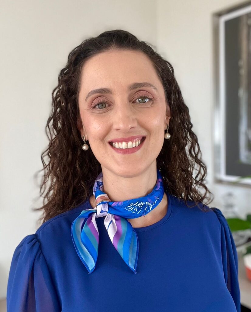 Imara Correia de Queiroz Barbosa